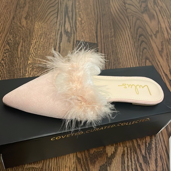 NEW!! Fazana blush flat from Lulu’s - Picture 3 of 5